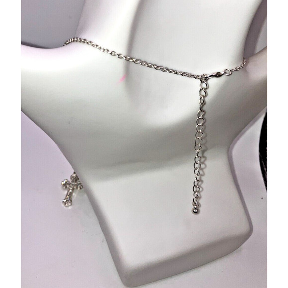 Silver-Tone Rhinestone Cross 21.25" Pendant Necklace! - Picture 6 of 6